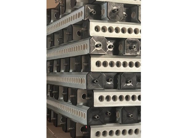 太陽能工程聯(lián)箱